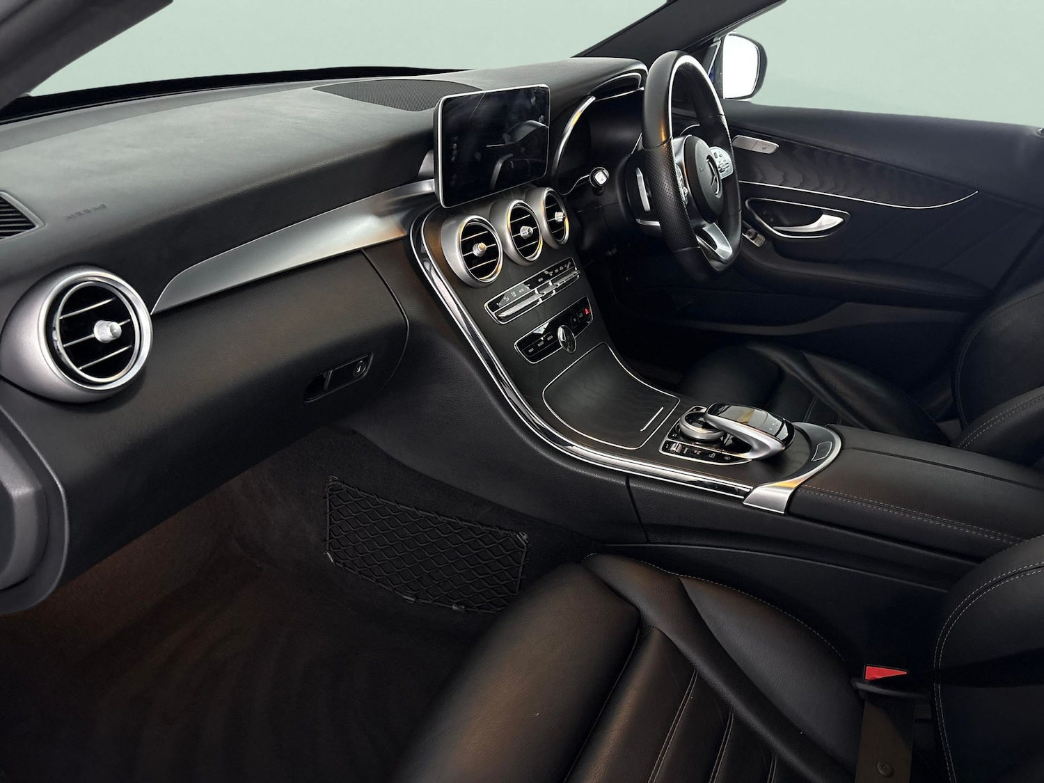 Used Mercedes-Benz C-Class 2020 for sale - 76090929: Photo 4