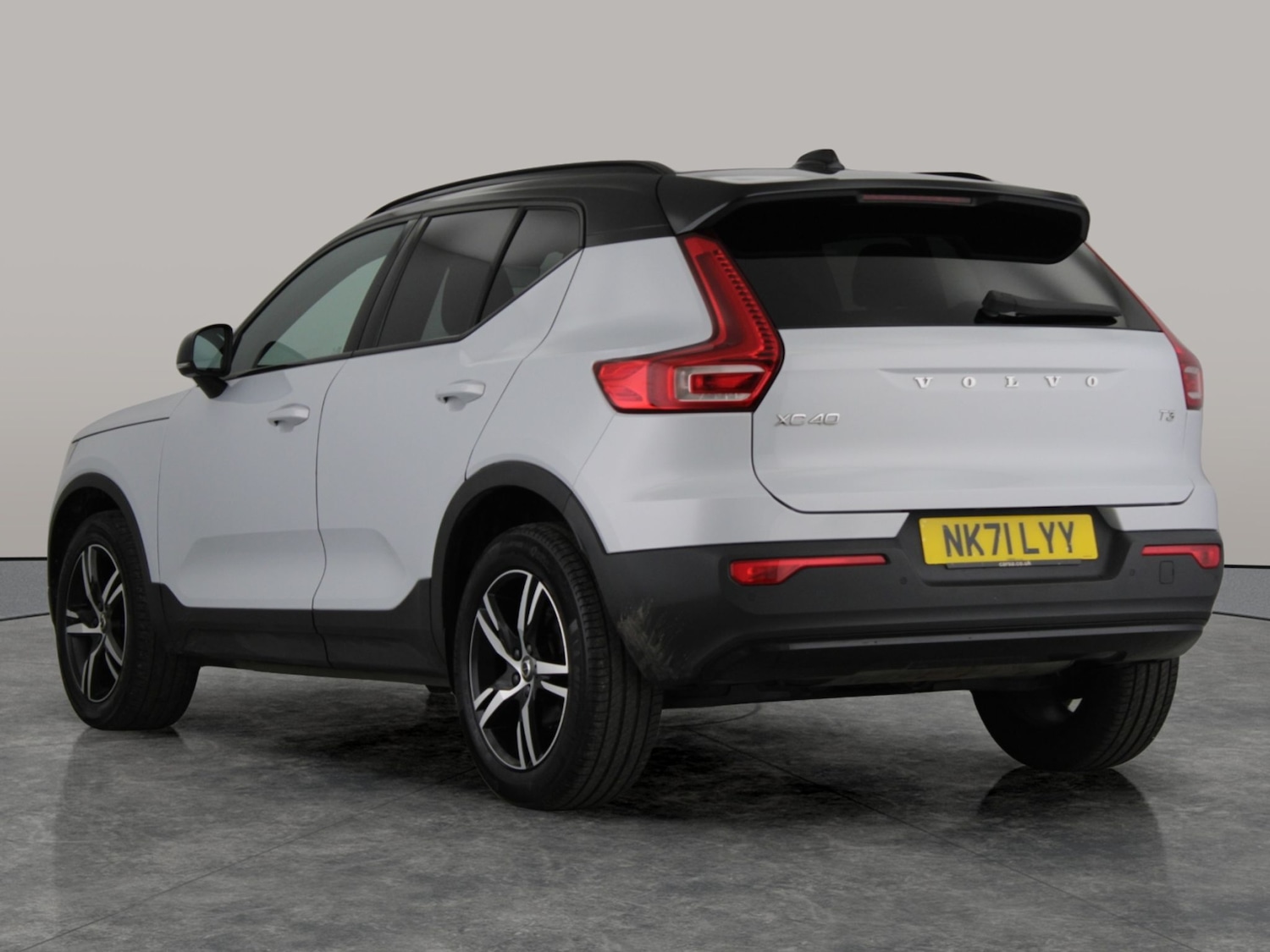 Used Volvo XC40 2021 for sale - 76477649: Photo 12