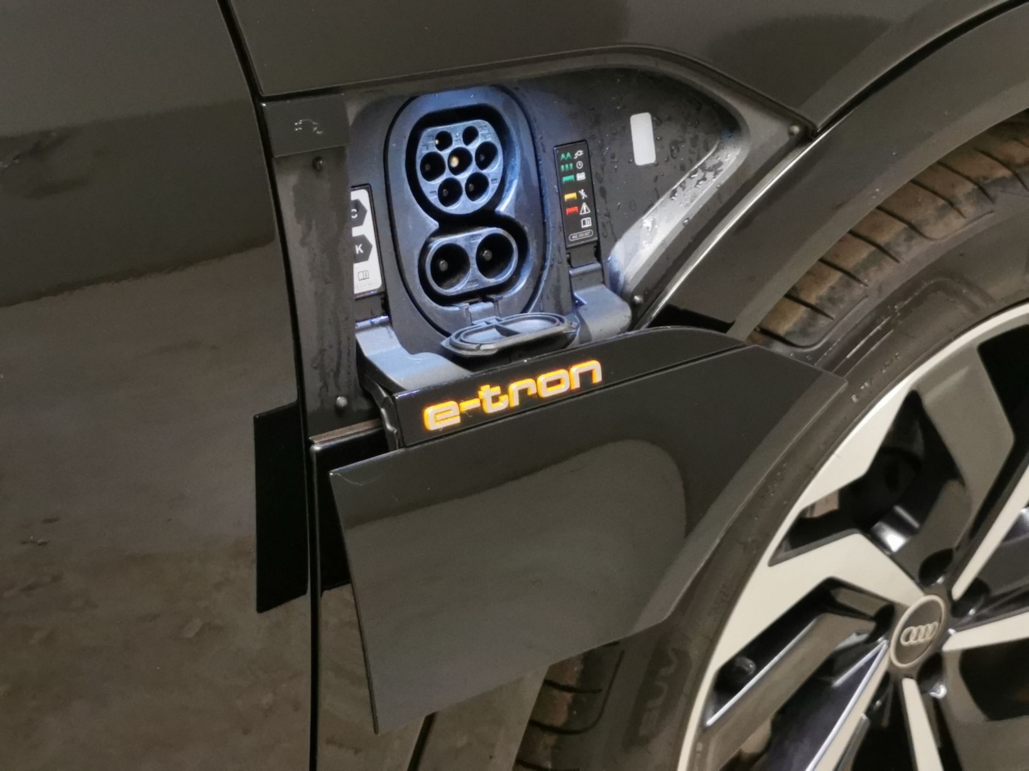 Used Audi e-tron 2022 for sale - 78142081: Photo 30