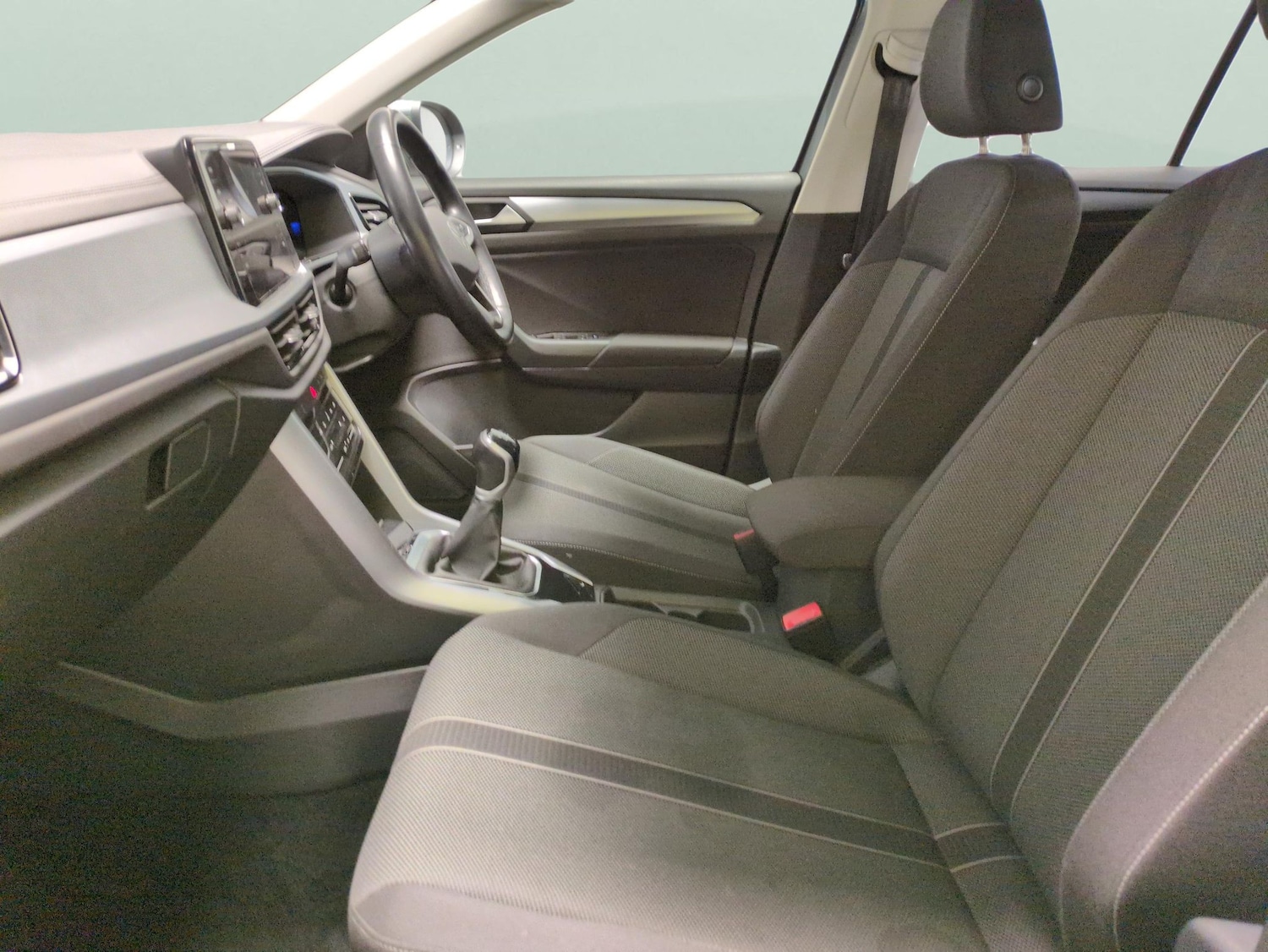 Used Volkswagen T-Roc 2023 for sale - 78149346: Photo 4