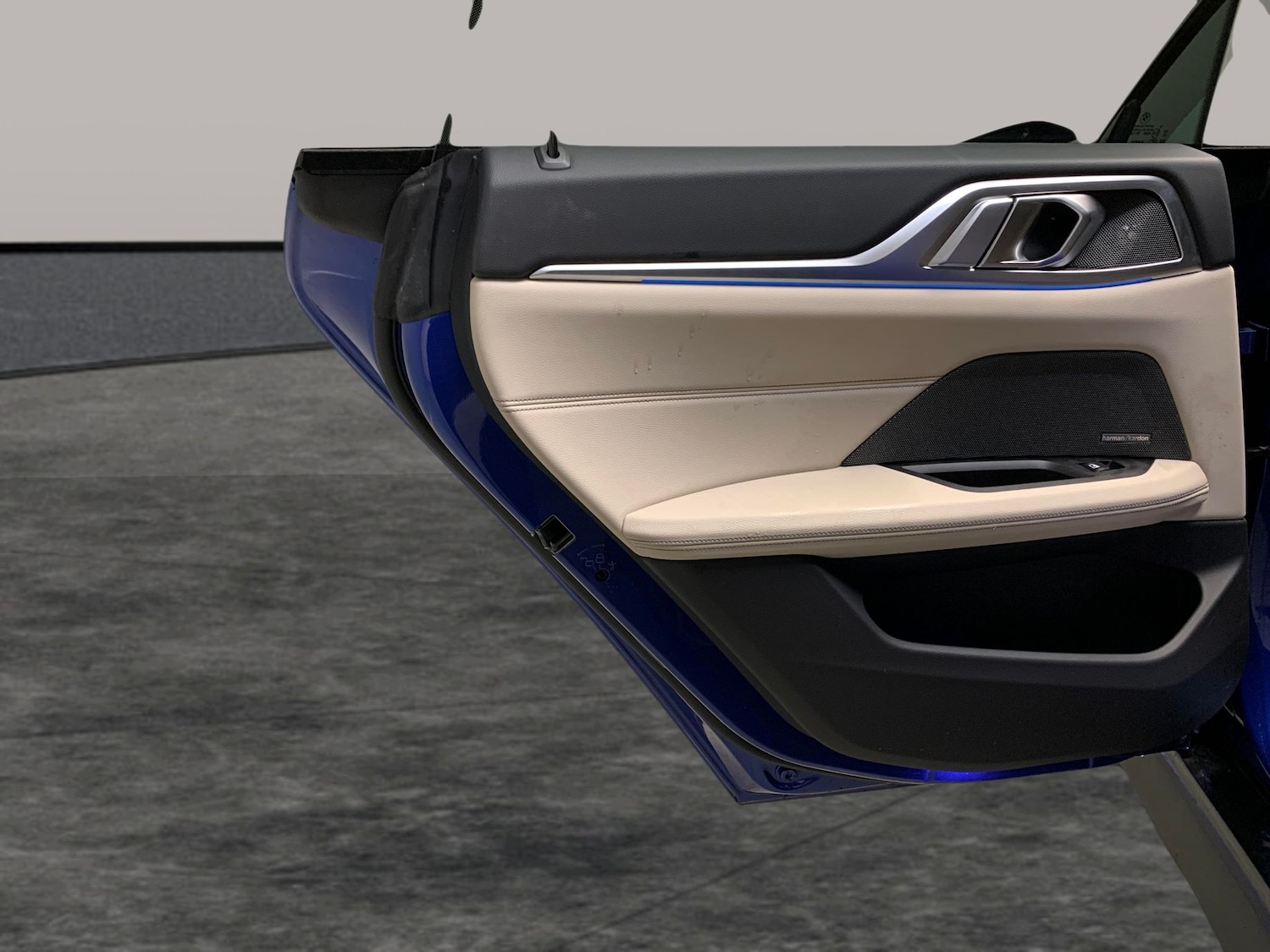 Used BMW i4 2022 for sale - 76566074: Photo 31