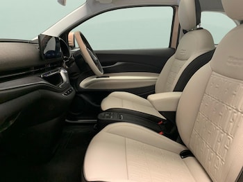 Used Fiat 500 2023 for sale - 77607327: Photo