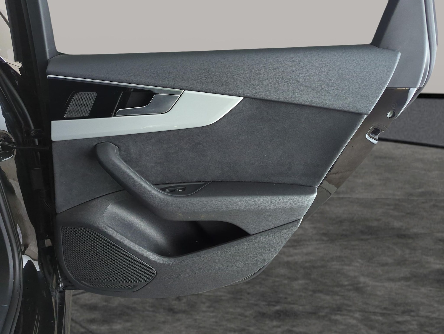 Used Audi A4 Avant 2023 for sale - 77846155: Photo 33