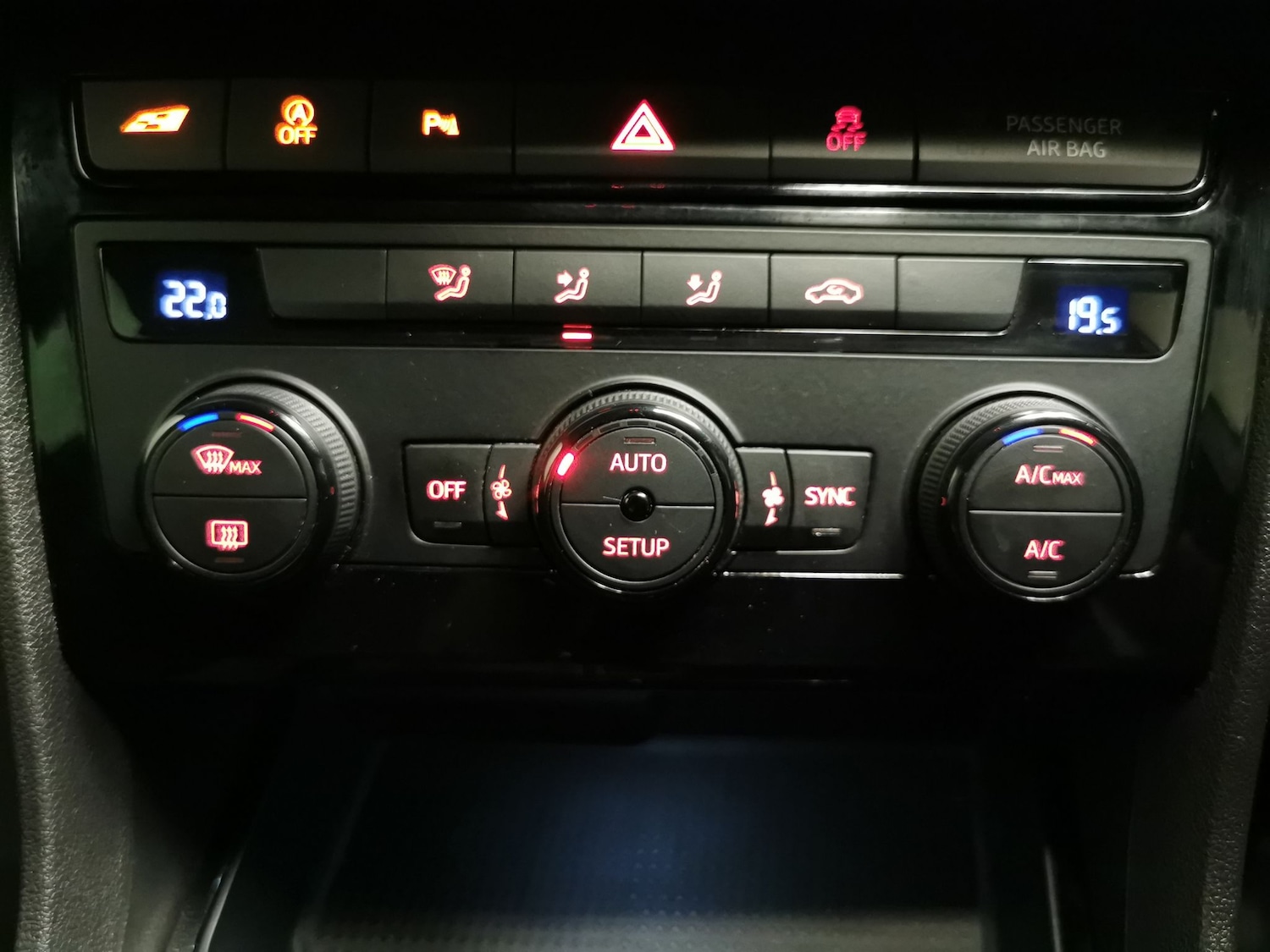 Used SEAT Leon 2019 for sale - 76381688: Photo 24