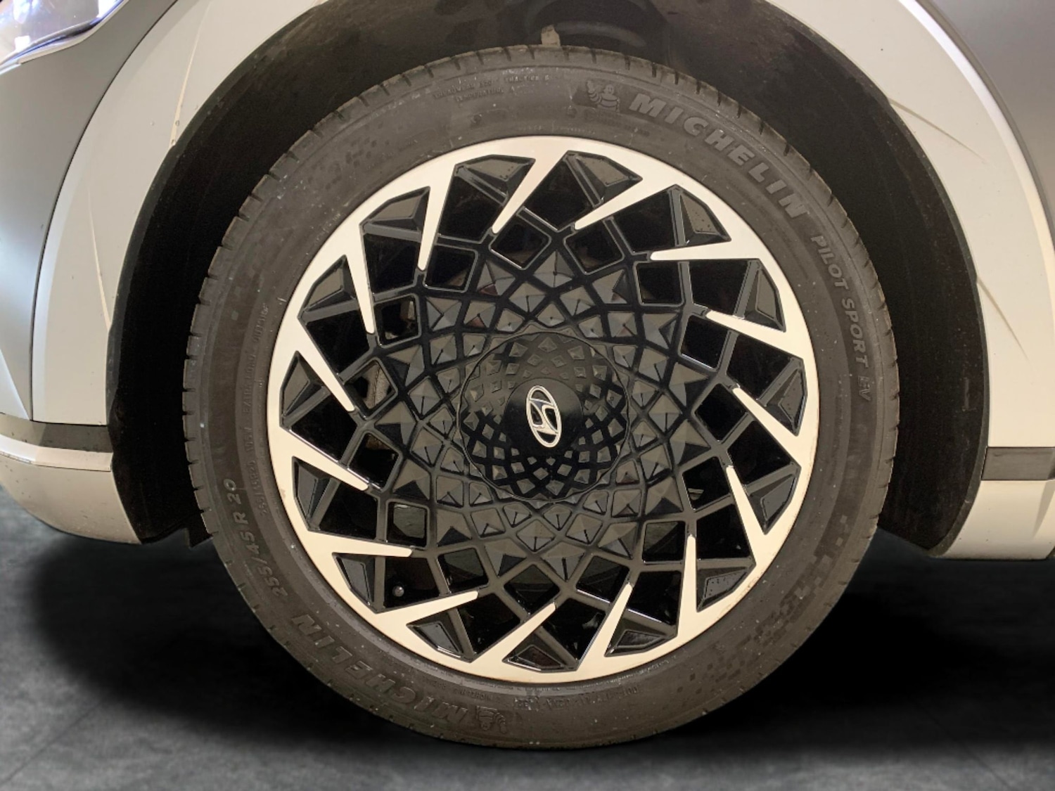 Used Hyundai IONIQ 5 2022 for sale - 76464160: Photo 34