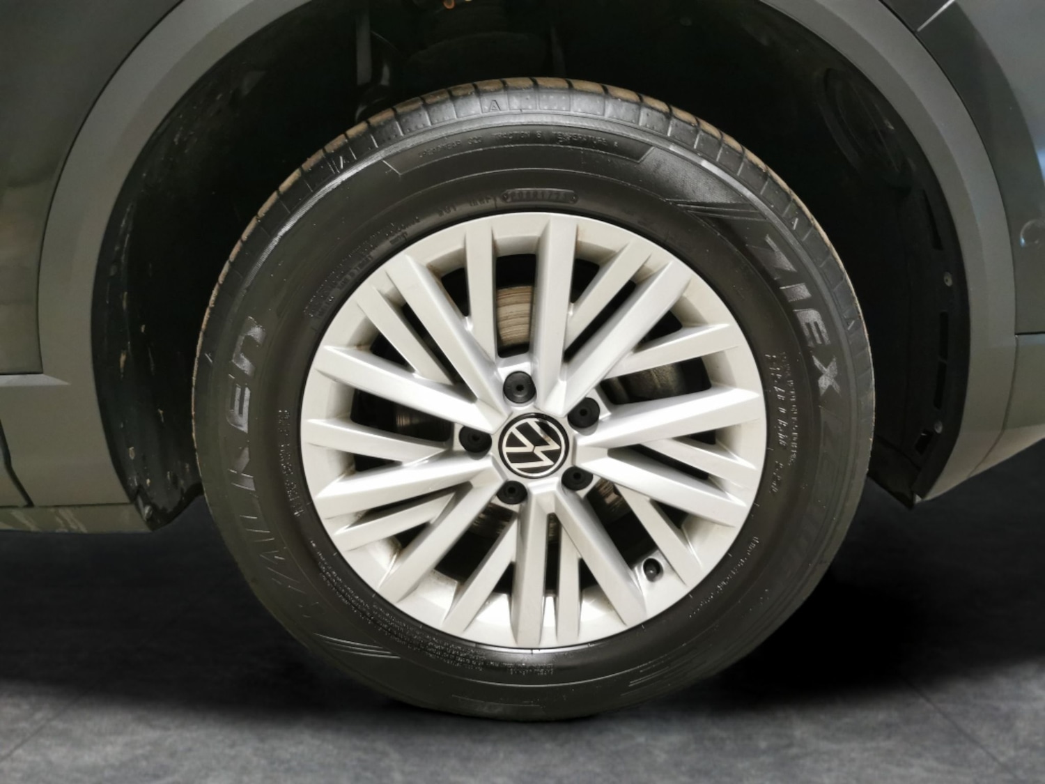 Used Volkswagen T-Roc for sale - 78110021: Photo 23