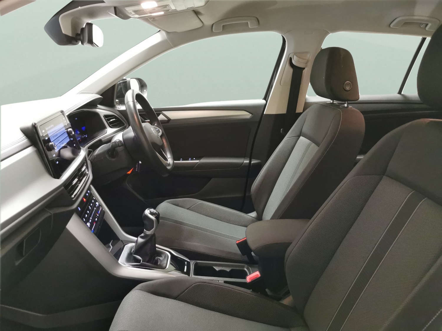 Used Volkswagen T-Roc for sale - 78110021: Photo 4