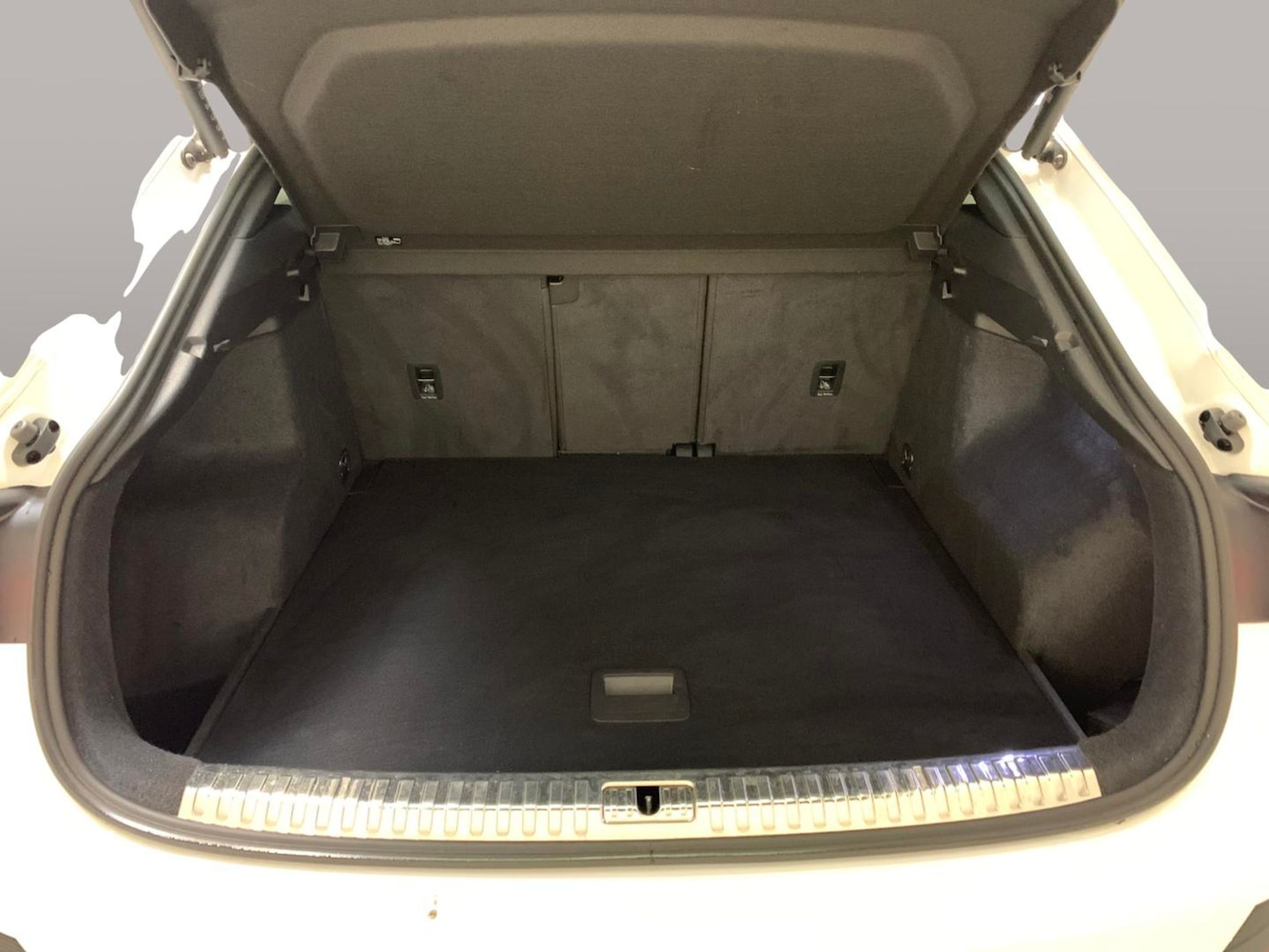 Used Audi Q3 2023 for sale - 77392476: Photo 32