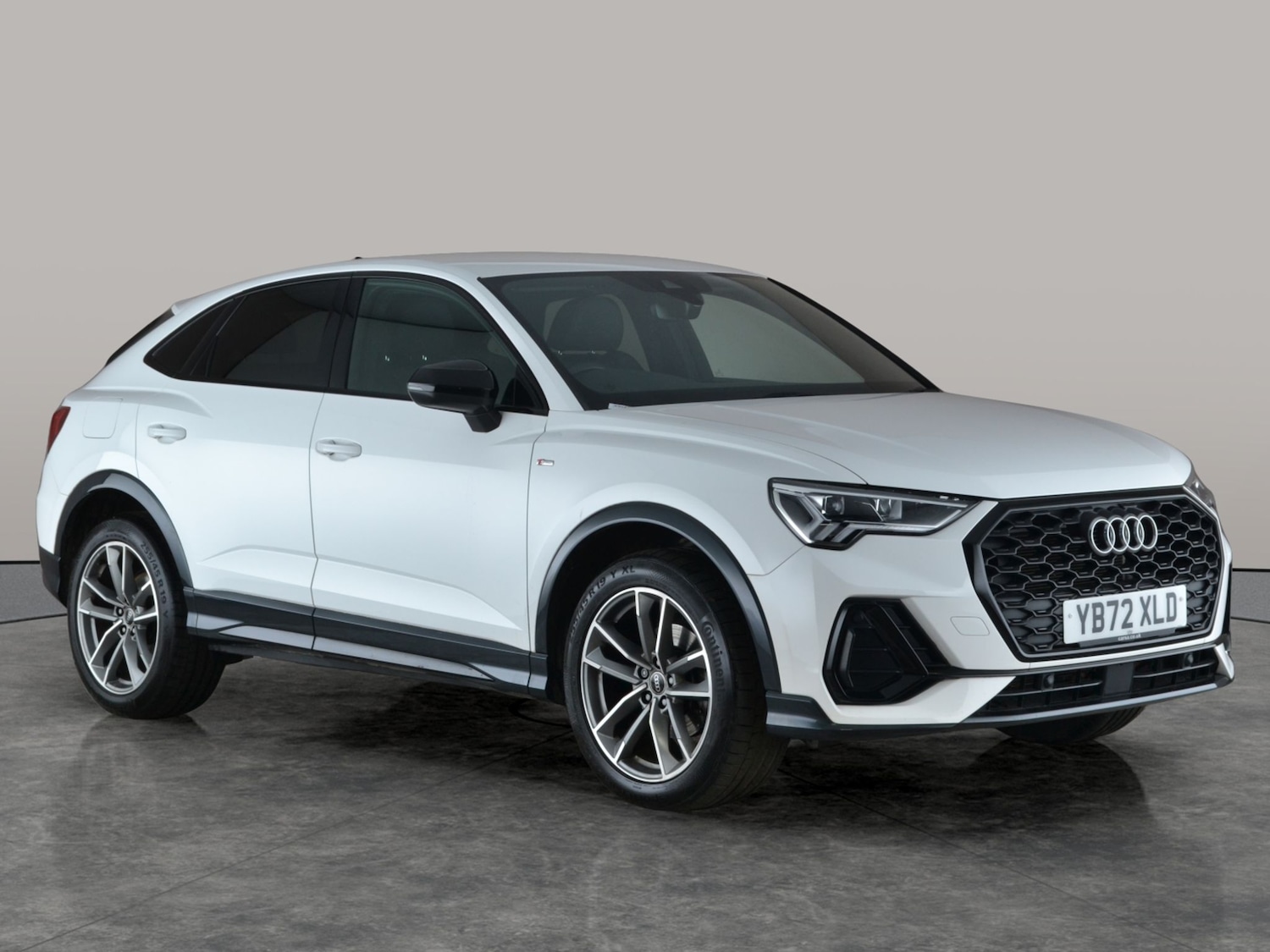 Used Audi Q3 2023 for sale - 77392476: Photo 7