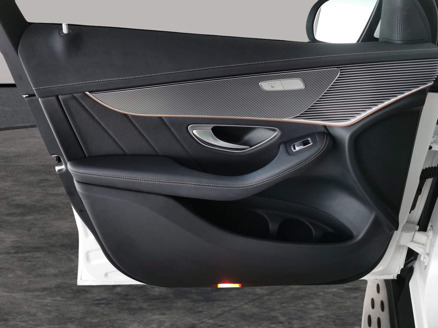 Used Mercedes-Benz EQC 2022 for sale - 77241187: Photo 31