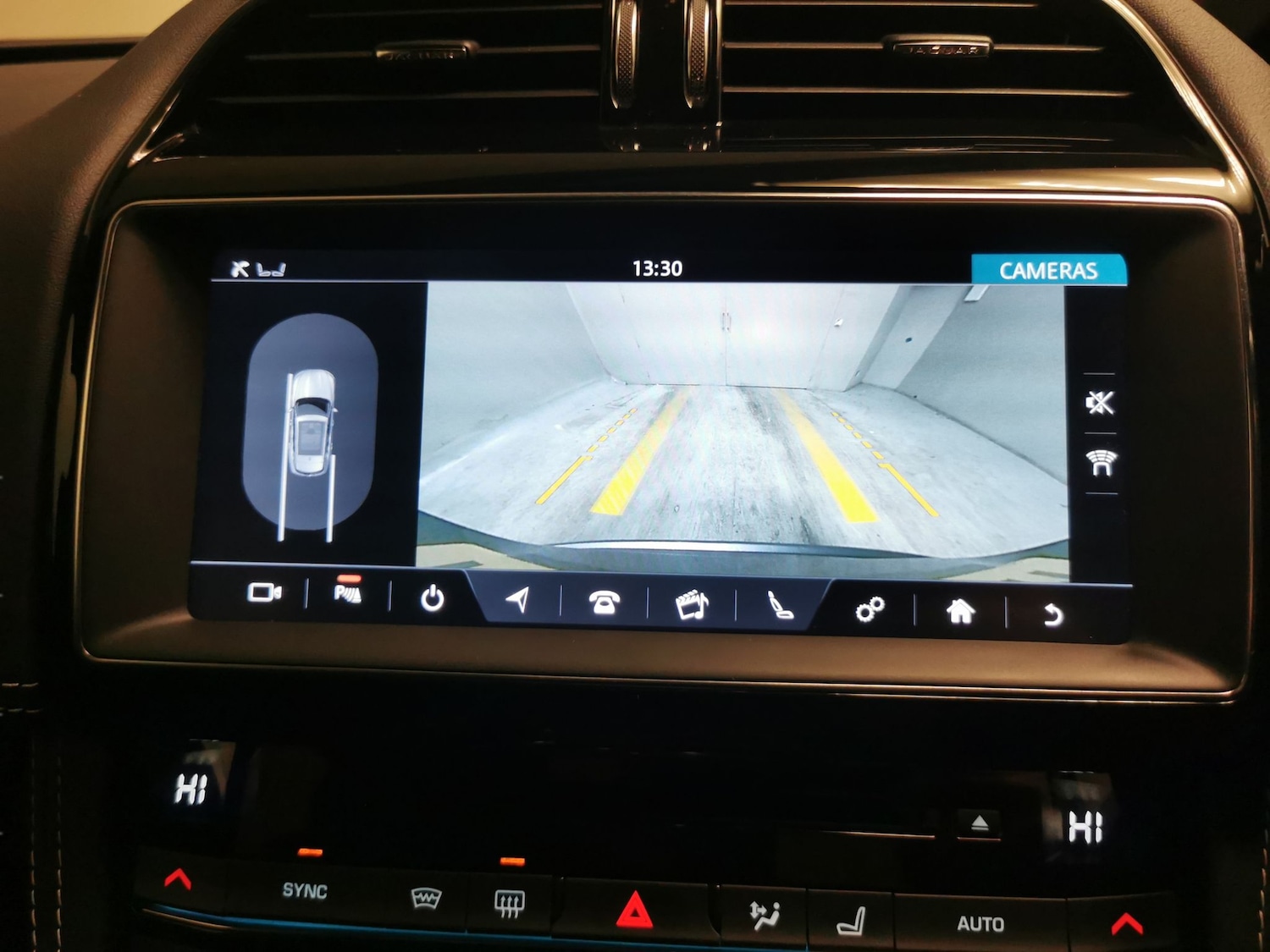 Used Jaguar F-Pace 2020 for sale - 77942576: Photo 21