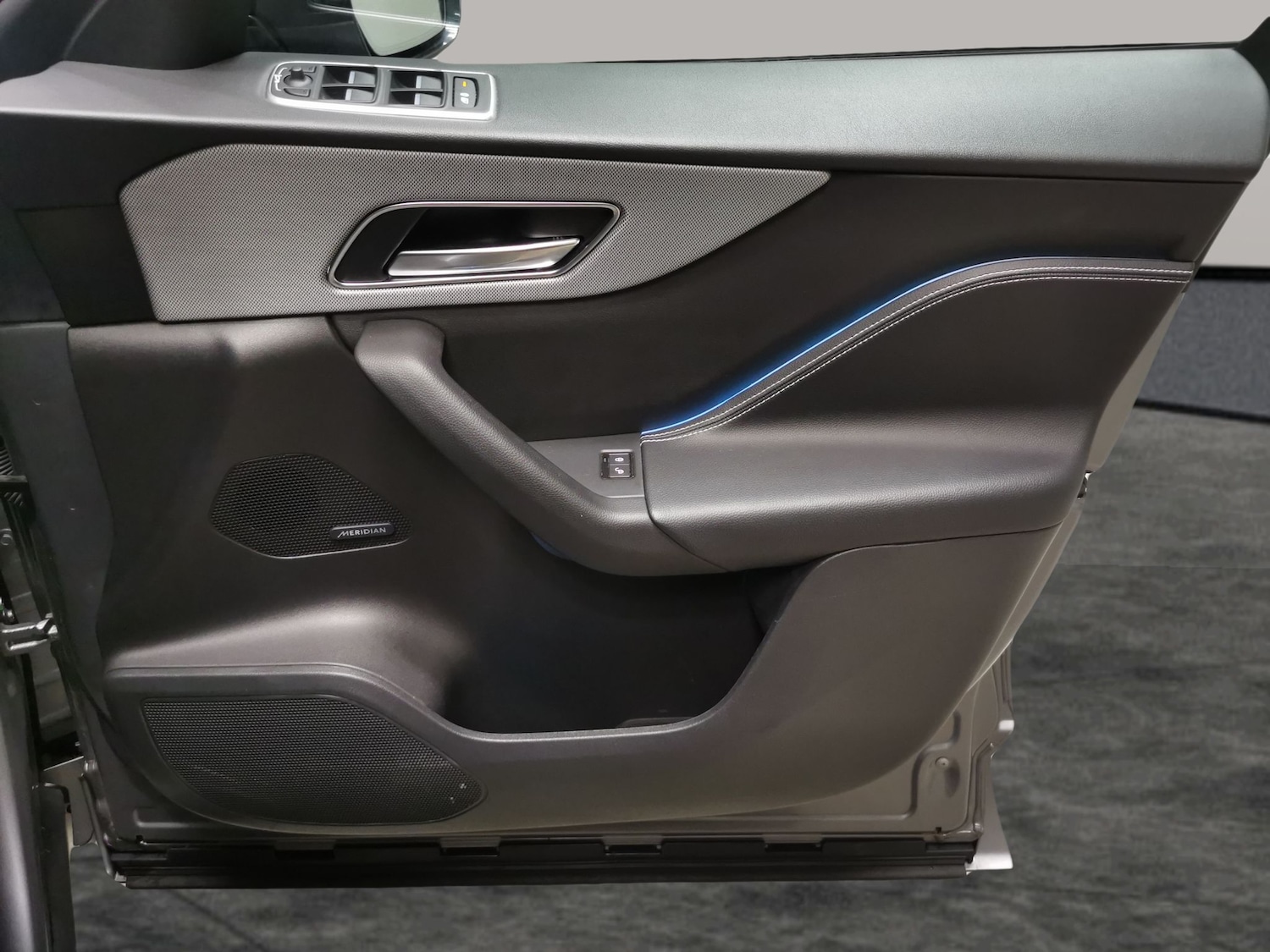 Used Jaguar F-Pace 2020 for sale - 77942576: Photo 35