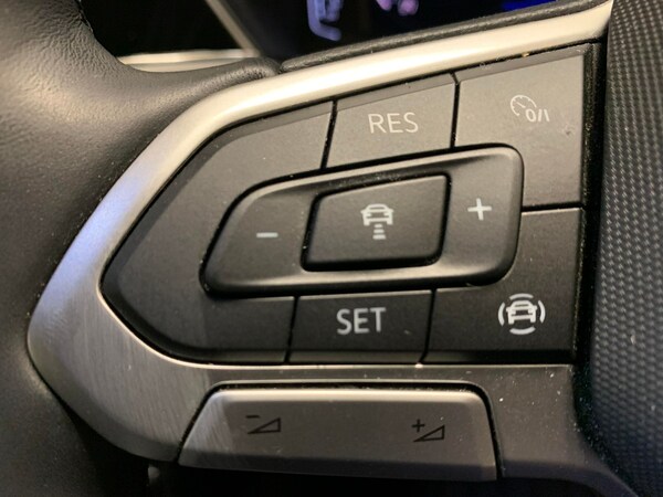 Used Volkswagen T-Cross 2022 for sale - 76118170: Photo 24