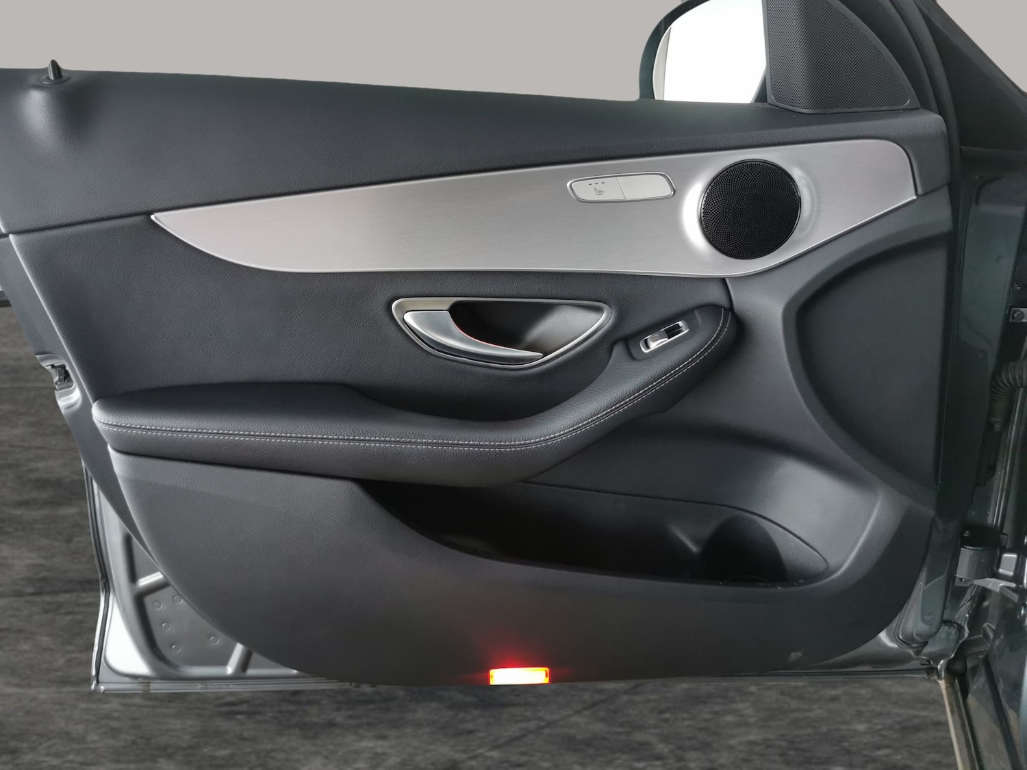 Used Mercedes-Benz C Class 2019 for sale - 77934670: Photo 27