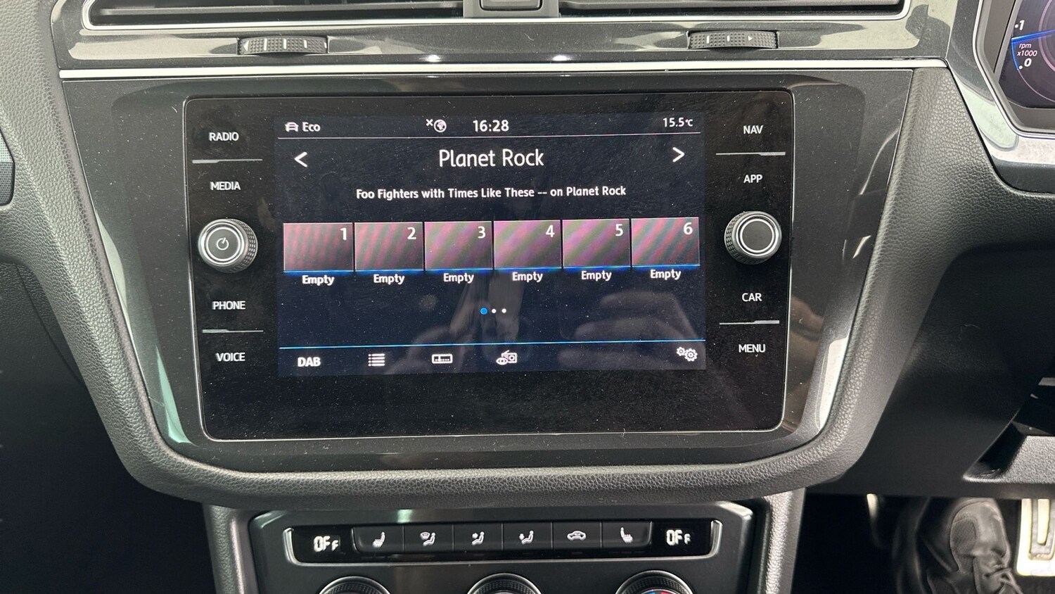 Used Volkswagen Tiguan 2020 for sale - 76590018: Photo 22