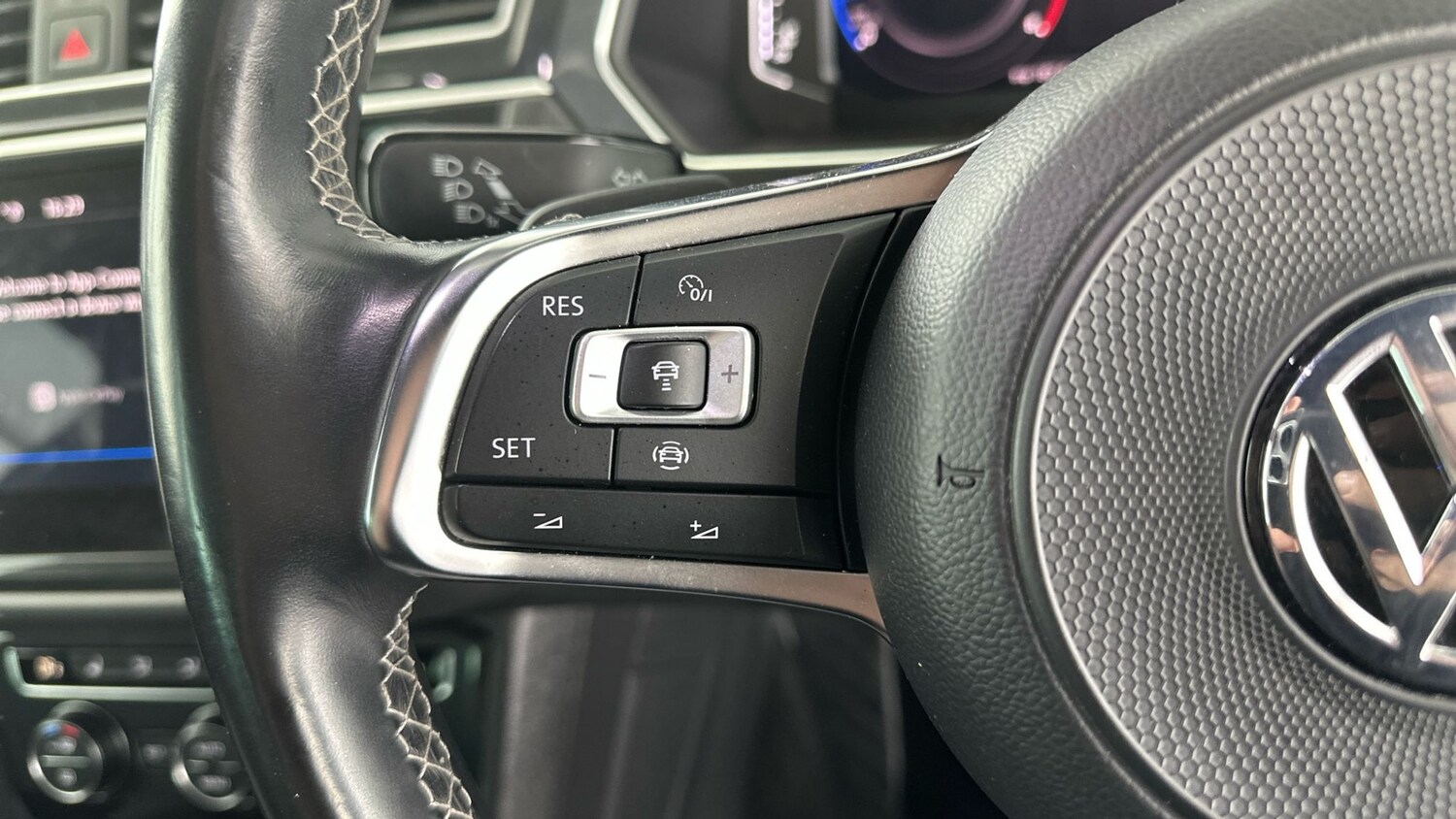 Used Volkswagen Tiguan 2020 for sale - 76590018: Photo 26