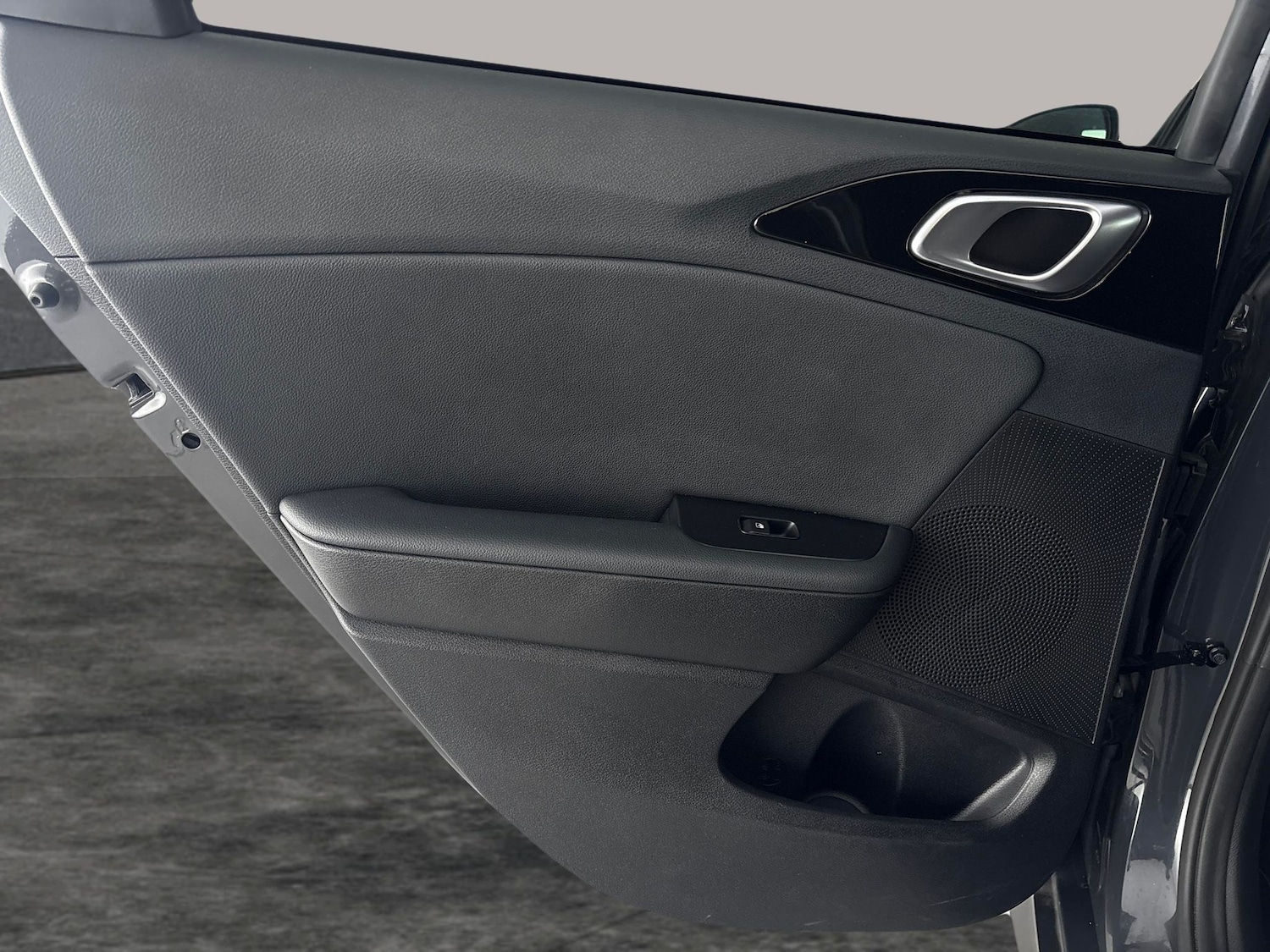 Used Kia Pro Ceed 2023 for sale - 76684611: Photo 30