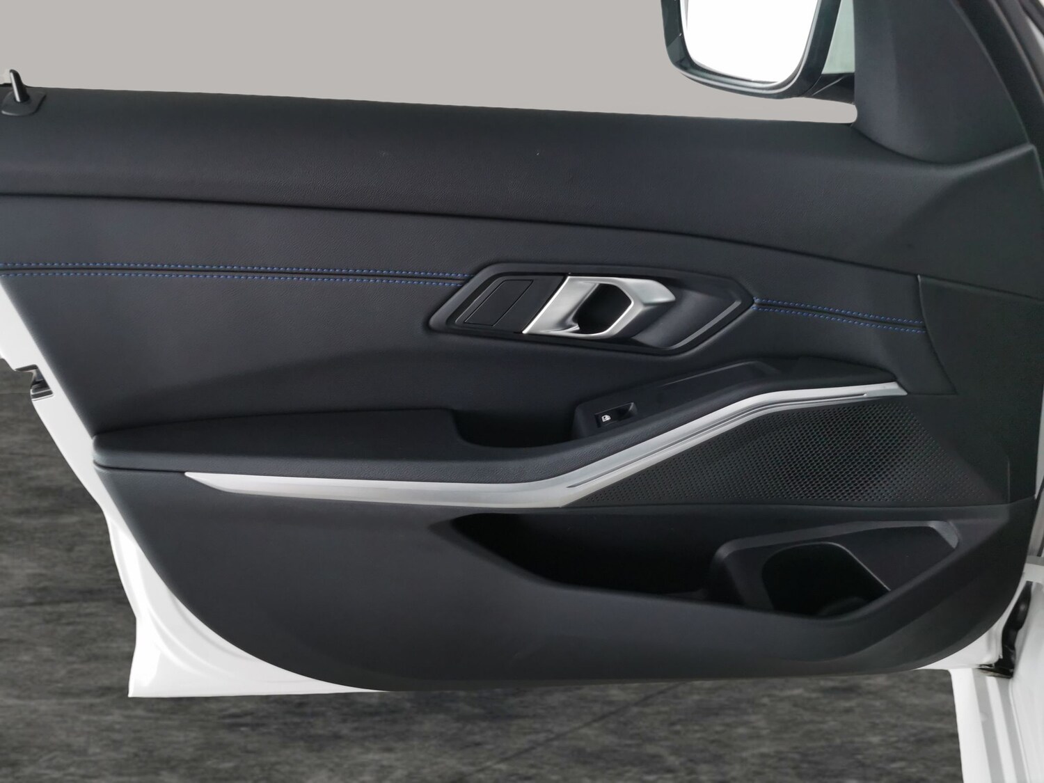 Used BMW 3 Series 2024 for sale - 77418093: Photo 30