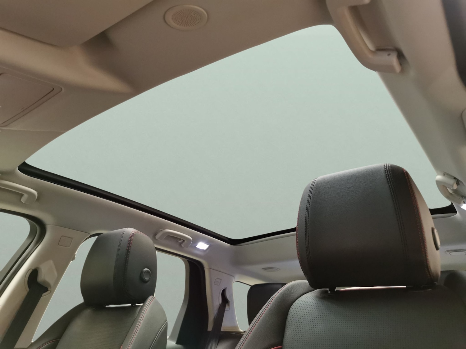 Used Land Rover Discovery Sport 2023 for sale - 77951137: Photo 5