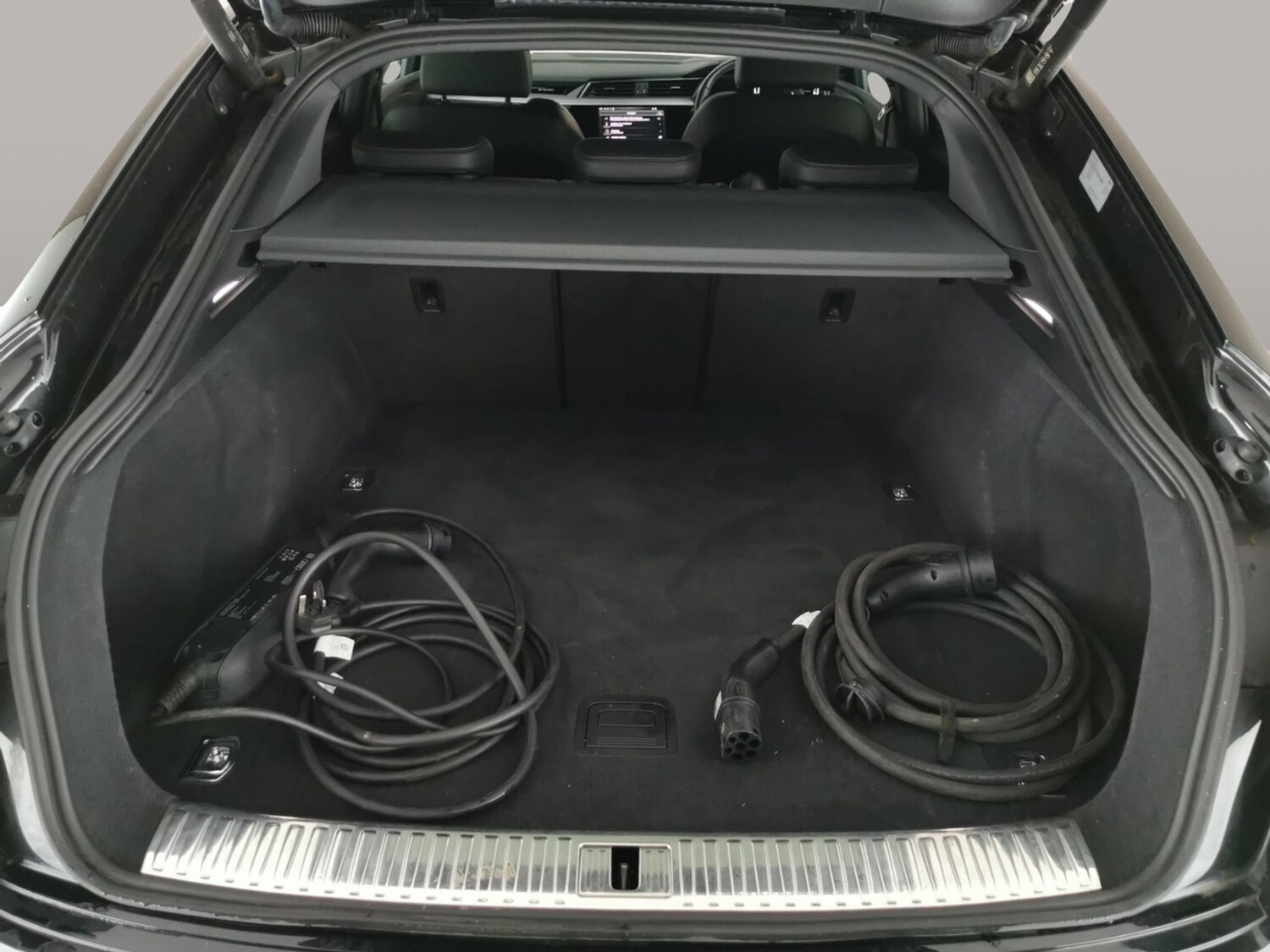 Used Audi e-tron 2023 for sale - 77340141: Photo 39