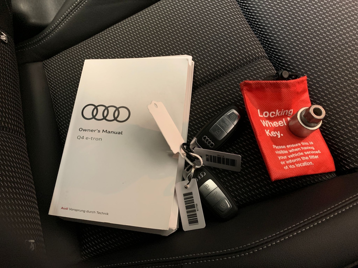 Used Audi Q4 e-tron 2021 for sale - 76847586: Photo 30