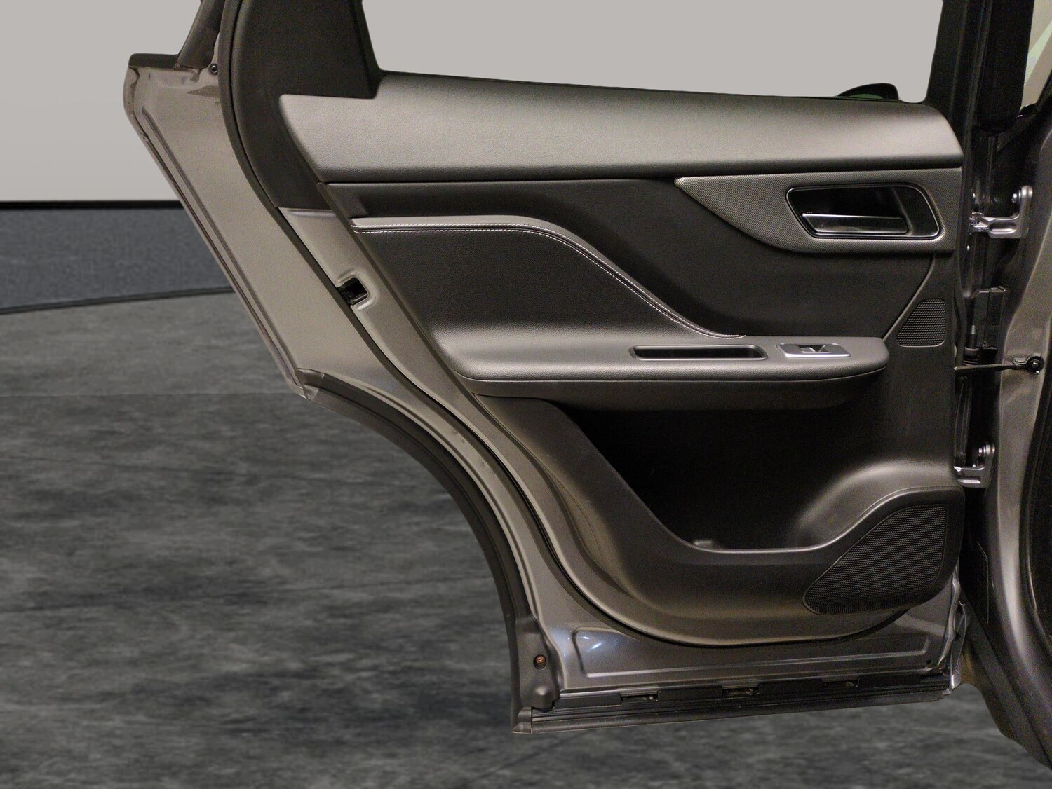 Used Jaguar F-Pace 2020 for sale - 78142075: Photo 35