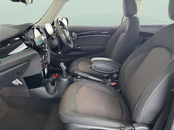 Used MINI Hatch 2023 for sale - 79560805: Photo