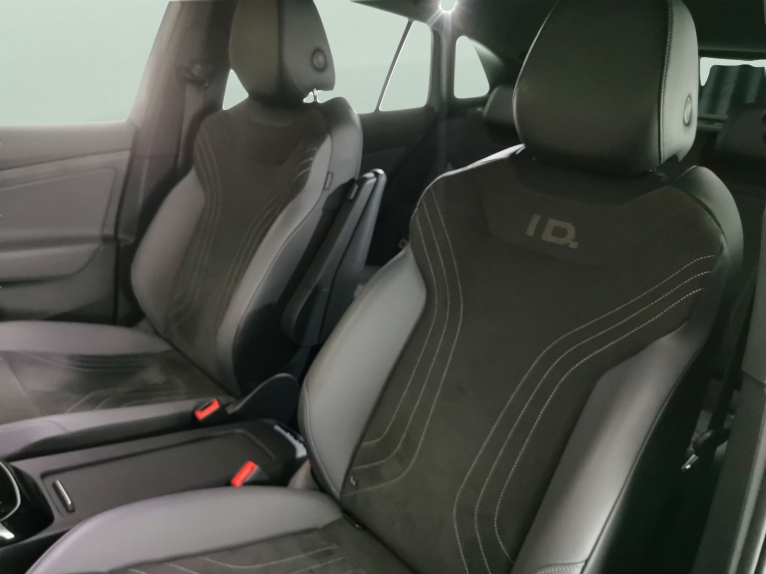 Used Volkswagen ID.4 2023 for sale - 76967109: Photo 24