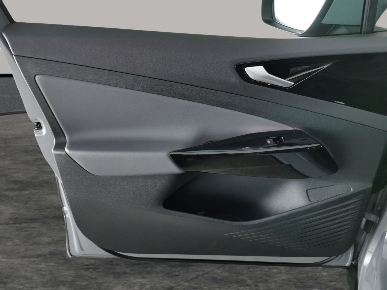 Used Volkswagen ID.4 2023 for sale - 76967109: Photo 30