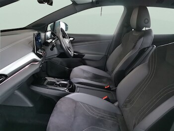 Used Volkswagen ID.4 2023 for sale - 76967109: Photo