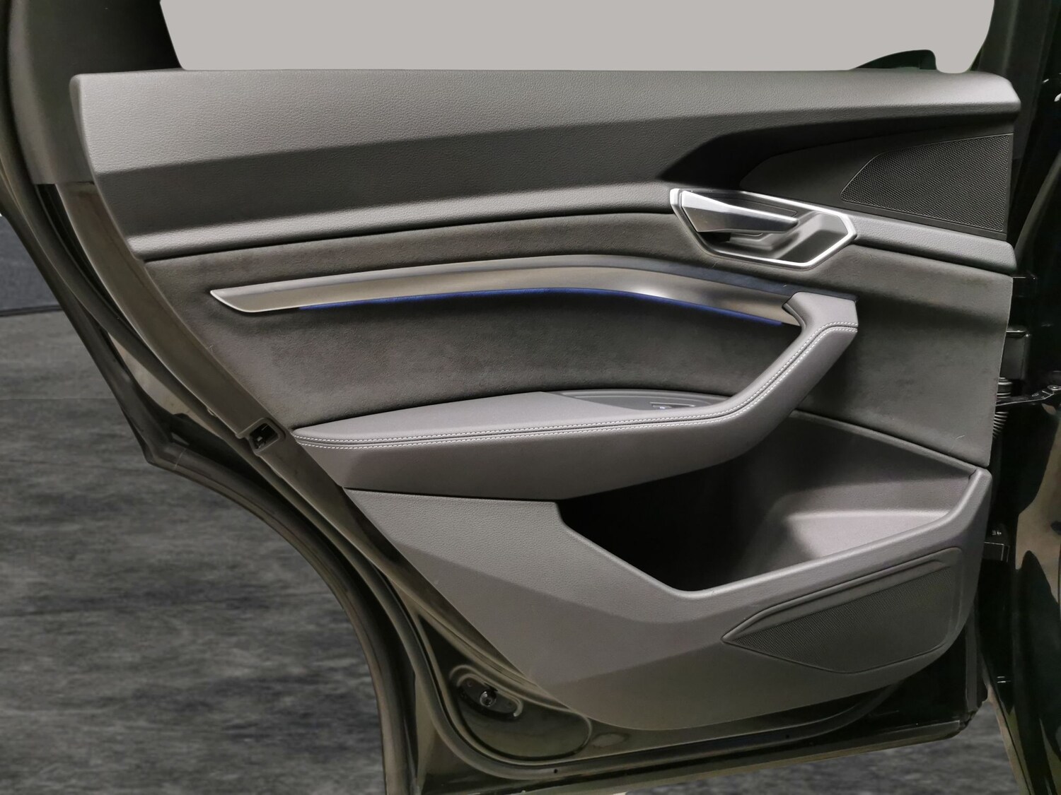 Used Audi e-tron 2022 for sale - 78159732: Photo 27