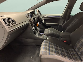 Used Volkswagen Golf 2017 for sale - 75512654: Photo