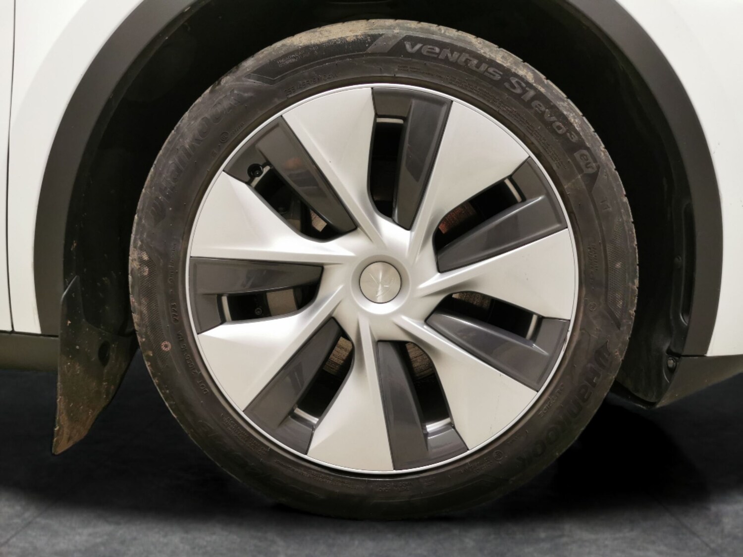 Used Tesla Model Y 2023 for sale - 77942624: Photo 24