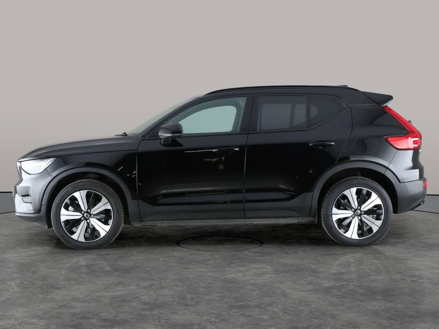 Used Volvo XC40 2022 for sale - 76566104: Photo 11