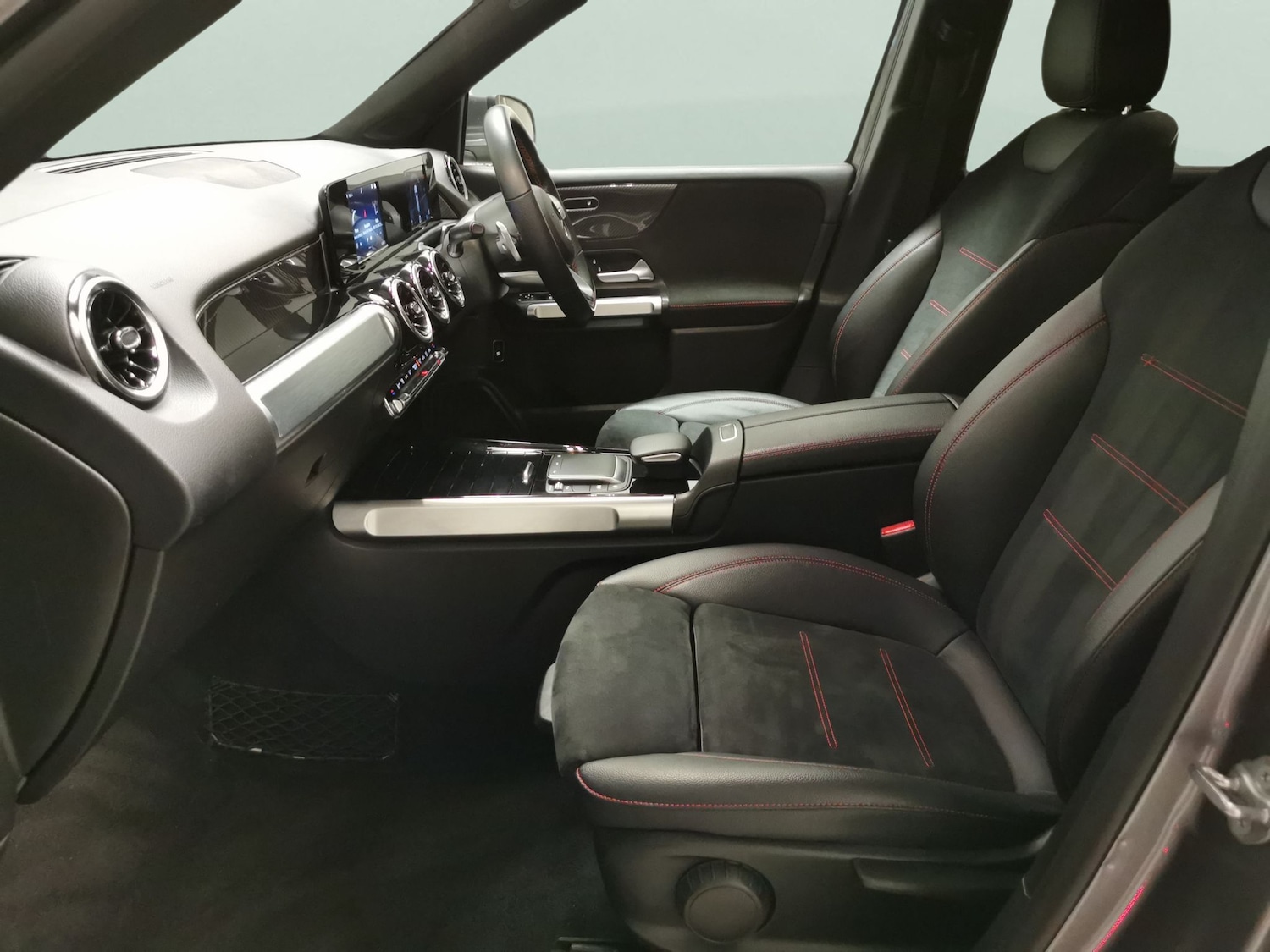 Used Mercedes-Benz GLB 2020 for sale - 76532000: Photo 4