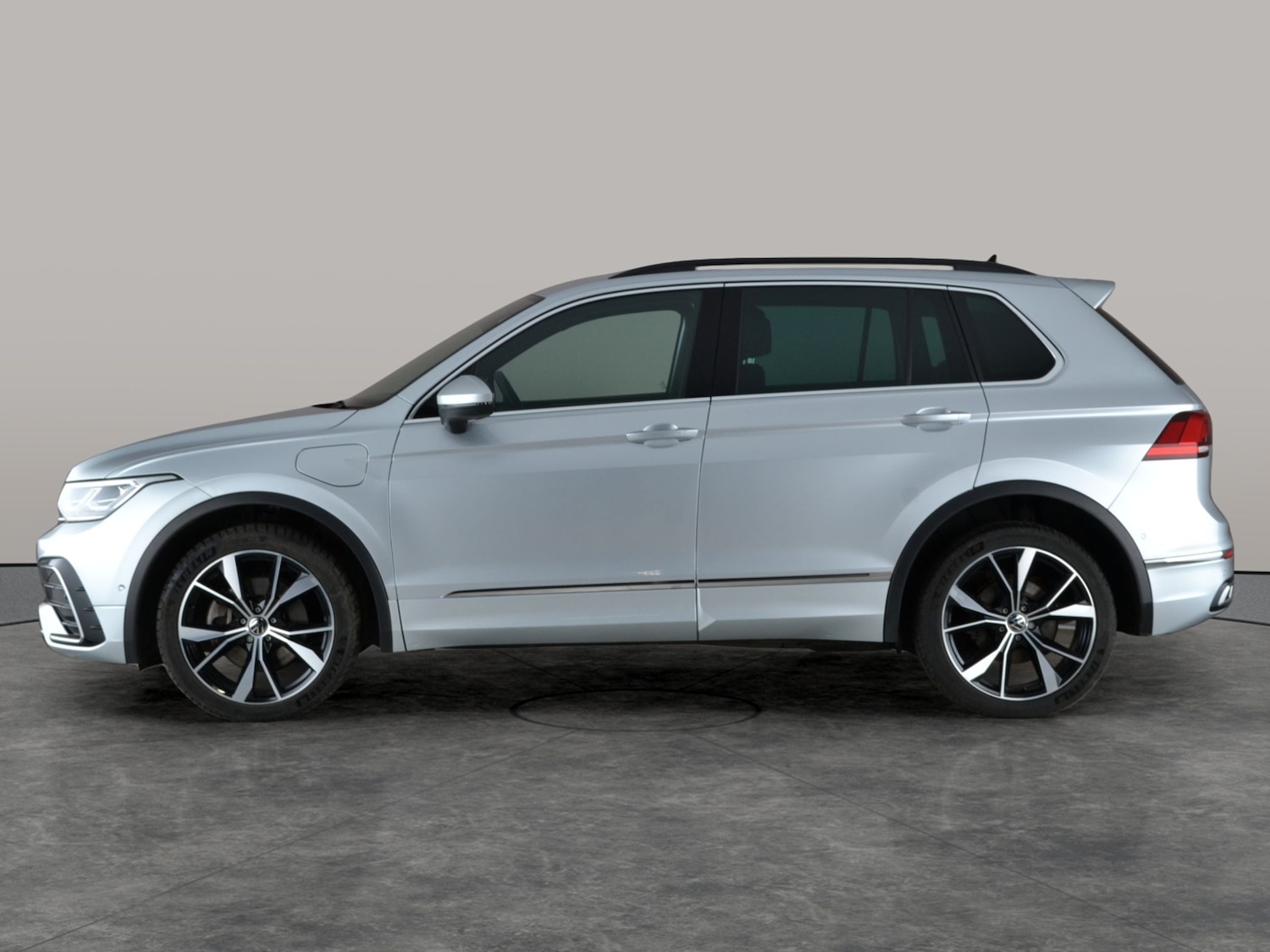 Used Volkswagen Tiguan 2022 for sale - 76967150: Photo 12
