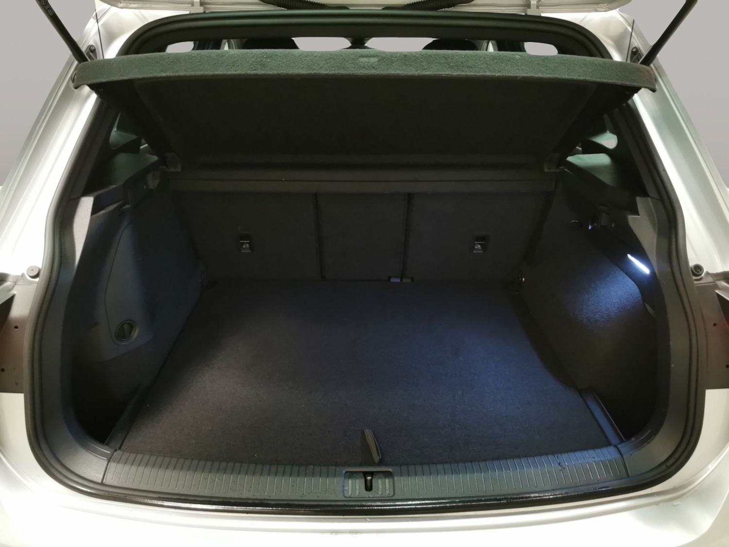 Used Volkswagen Tiguan 2022 for sale - 76967150: Photo 31