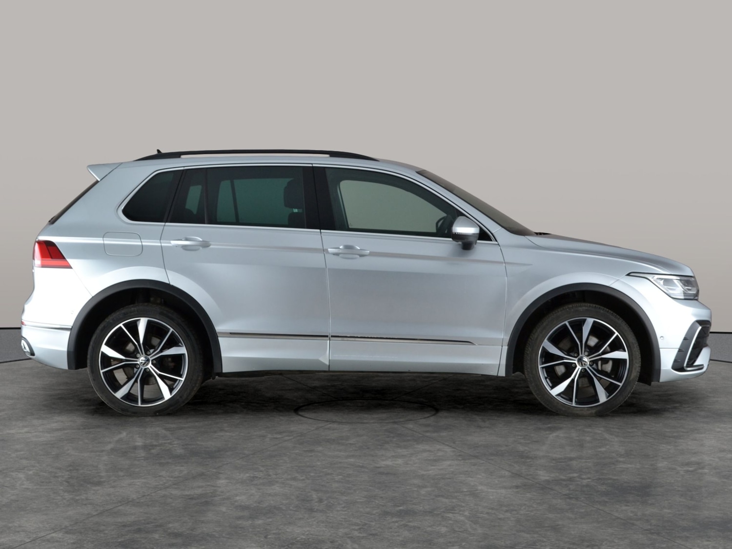 Used Volkswagen Tiguan 2022 for sale - 76967150: Photo 8