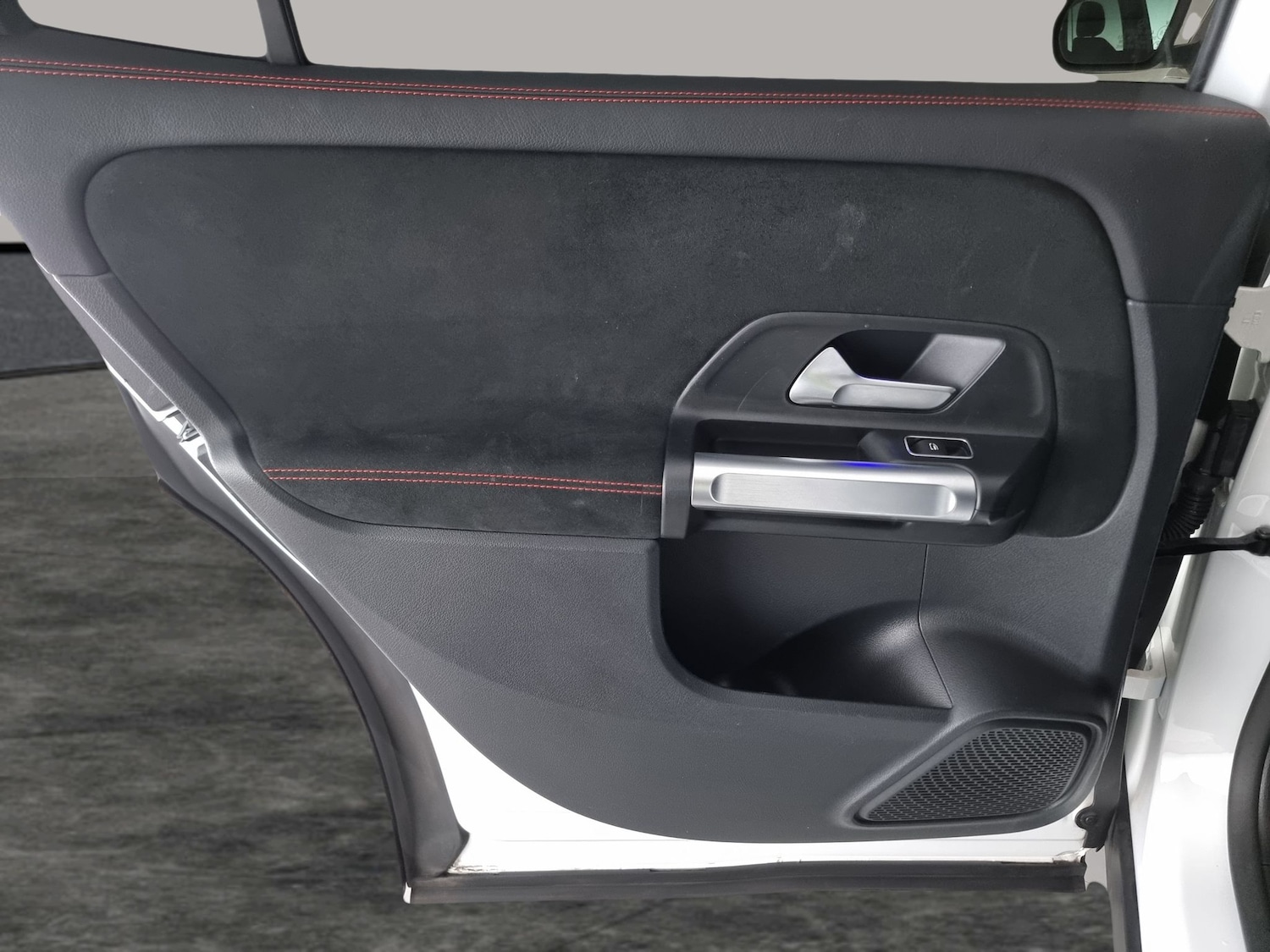 Used Mercedes-Benz GLB 2022 for sale - 76526016: Photo 32