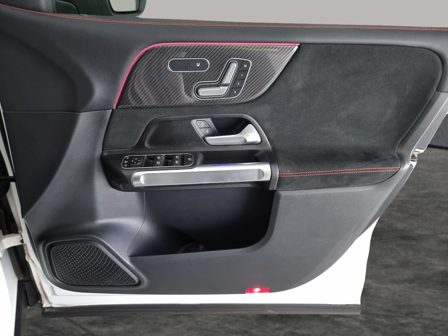 Used Mercedes-Benz GLB 2022 for sale - 76526016: Photo 34