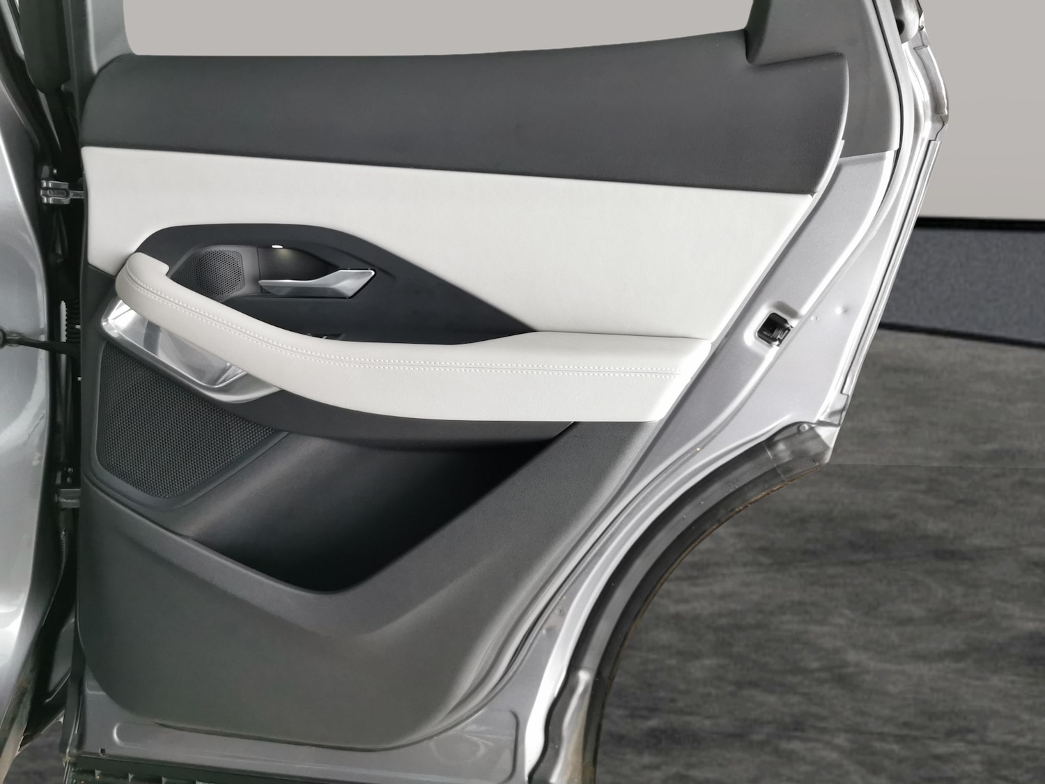 Used Jaguar E-Pace 2021 for sale - 77316646: Photo 29