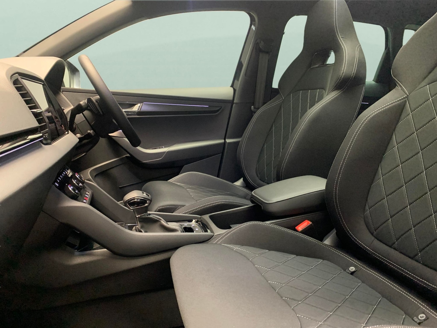 Used Skoda Karoq 2025 for sale - 77475363: Photo 4