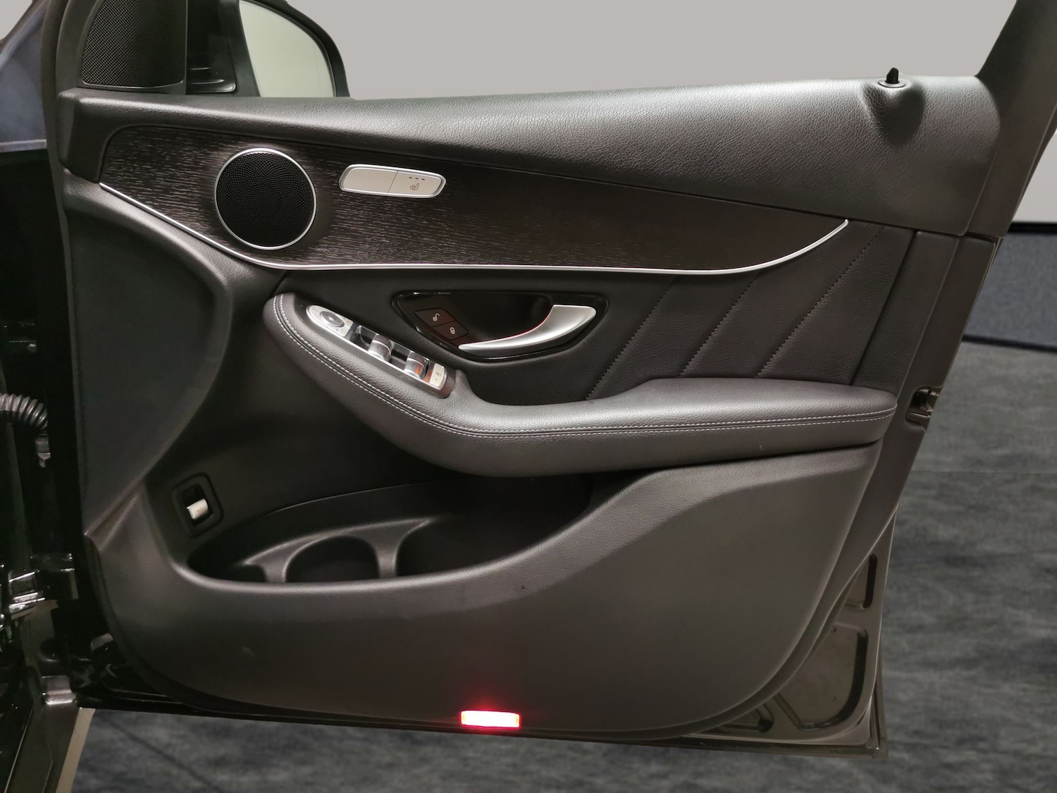 Used Mercedes-Benz GLC 2020 for sale - 76439708: Photo 37