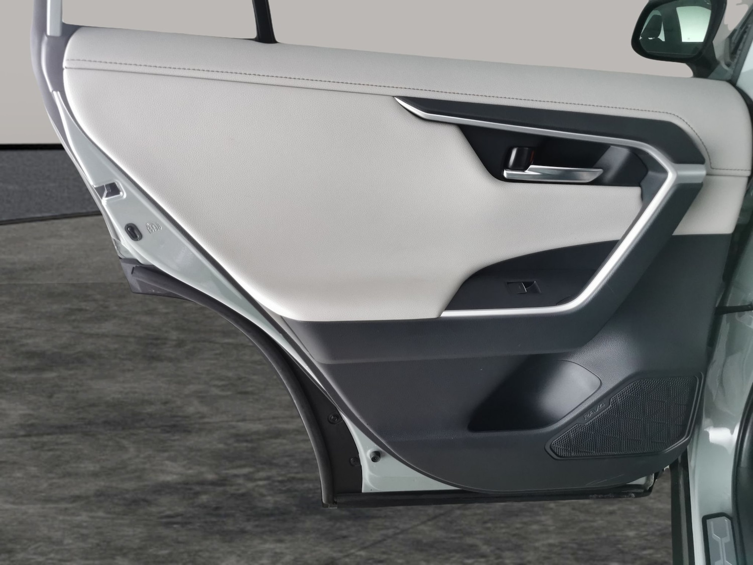 Used Toyota RAV4 2022 for sale - 77255907: Photo 33