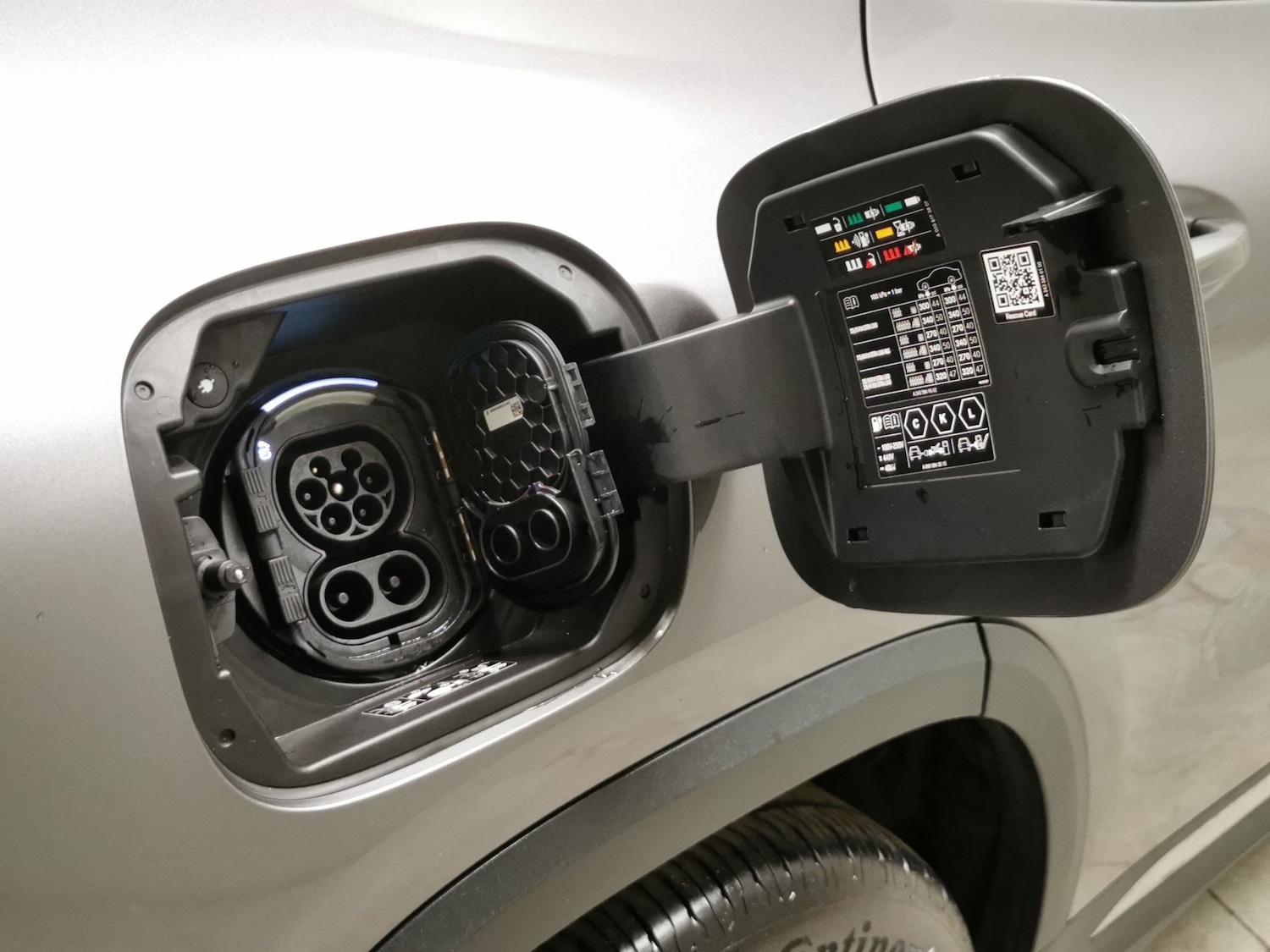 Used Mercedes-Benz EQA 2022 for sale - 76379630: Photo 39