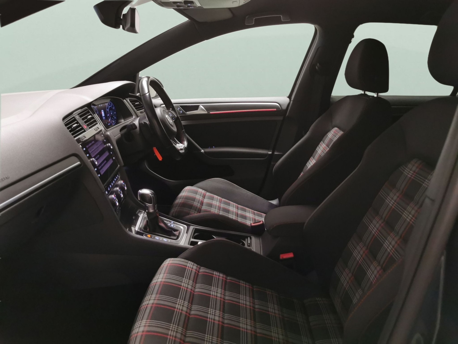 Used Volkswagen Golf 2018 for sale - 78051880: Photo 4