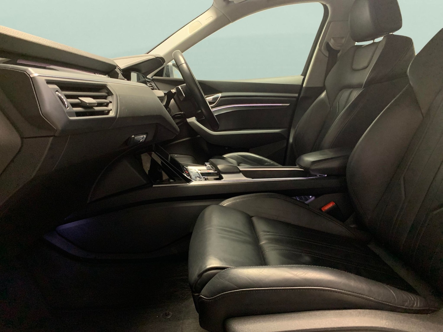 Used Audi e-tron 2022 for sale - 77316678: Photo 4