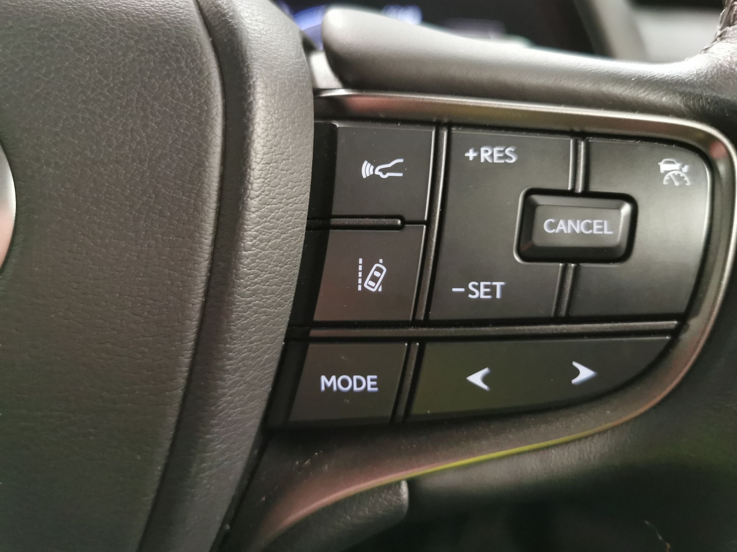 Used Lexus UX 2023 for sale - 78197782: Photo 23