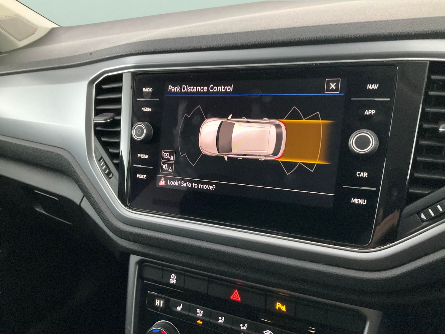 Used Volkswagen T-Roc 2021 for sale - 76612312: Photo 16