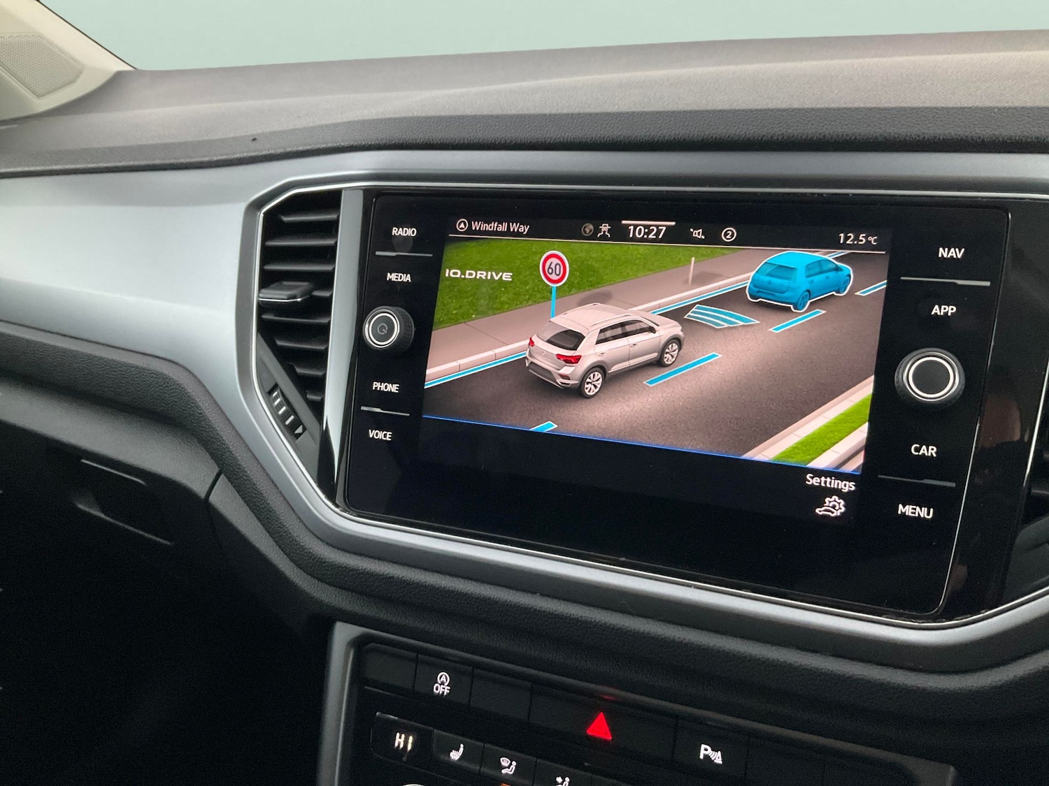 Used Volkswagen T-Roc 2021 for sale - 76612312: Photo 20